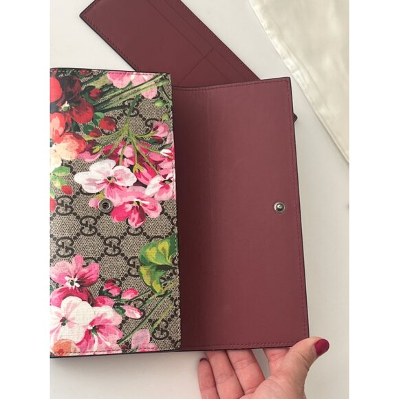 Gucci GG Supreme Monogram Blooms Continental Wallet & Card Case Antique Rose - Picture 4 of 10